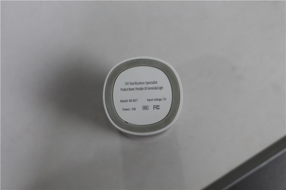 Thiết bị khử trùng diệt khuẩn bằng đèn UV di động trên ô tô